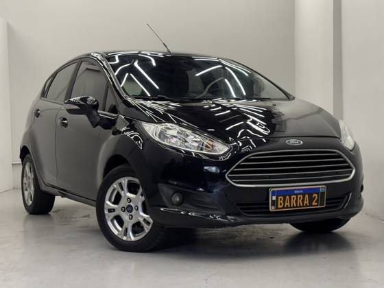 FORD FIESTA 1.6 SE HATCH 16V FLEX 4P POWERSHIFT FORD FIESTA 1.6 SE HATCH 16V FLEX 4P POWERSHIFT